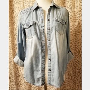 Sugar Rain light blue denim buttonup shirt, Small